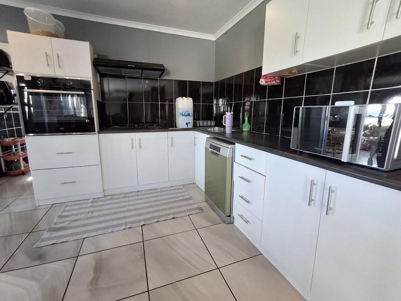 3 Bedroom Property for Sale in Duyker Eiland Western Cape